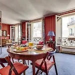 Le Rubis de Paris - Elégant - by Mon Petit Faré